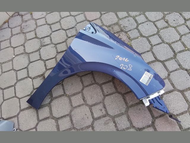 bontott PEUGEOT 208 Jobb első Sárvédő