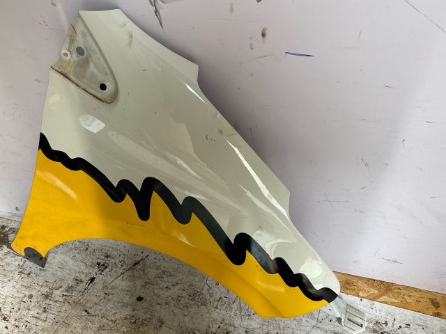 bontott PEUGEOT 208 Jobb első Sárvédő