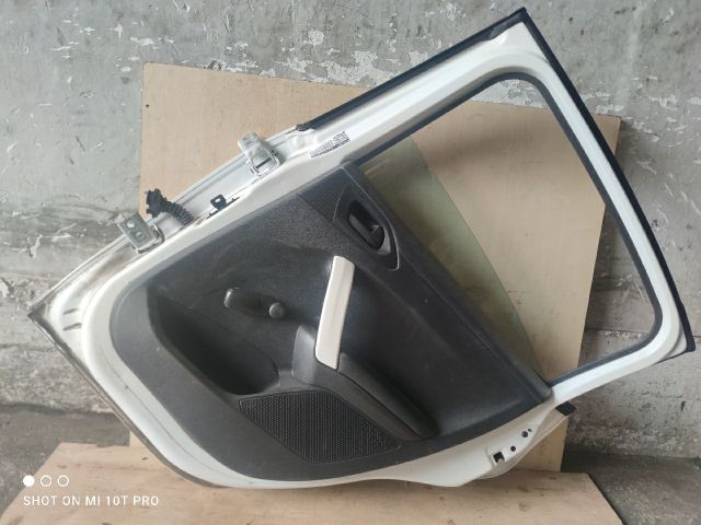 bontott PEUGEOT 208 Jobb hátsó Ajtó (Részeivel)