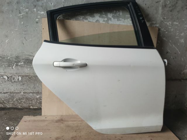 bontott PEUGEOT 208 Jobb hátsó Ajtó (Részeivel)