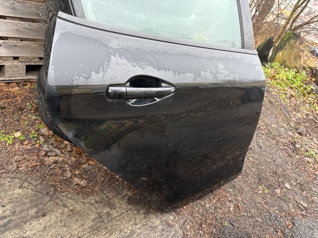 bontott PEUGEOT 208 Jobb hátsó Ajtó (Részeivel)