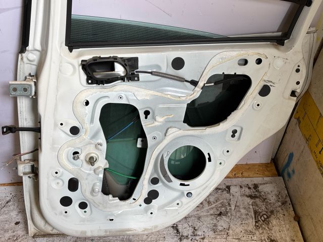 bontott PEUGEOT 208 Jobb hátsó Ajtó (Üres lemez)