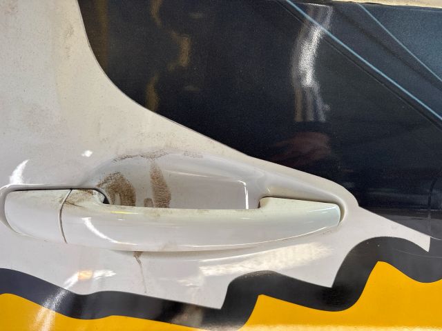 bontott PEUGEOT 208 Jobb hátsó Ajtó (Üres lemez)