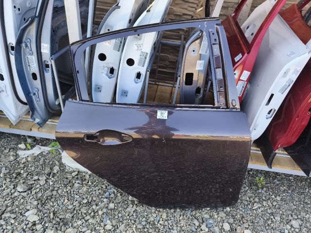 bontott PEUGEOT 208 Jobb hátsó Ajtó (Üres lemez)