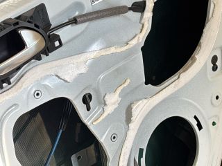 bontott PEUGEOT 208 Jobb hátsó Ajtó (Üres lemez)