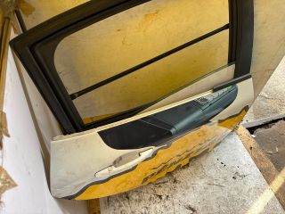 bontott PEUGEOT 208 Jobb hátsó Ajtó (Üres lemez)