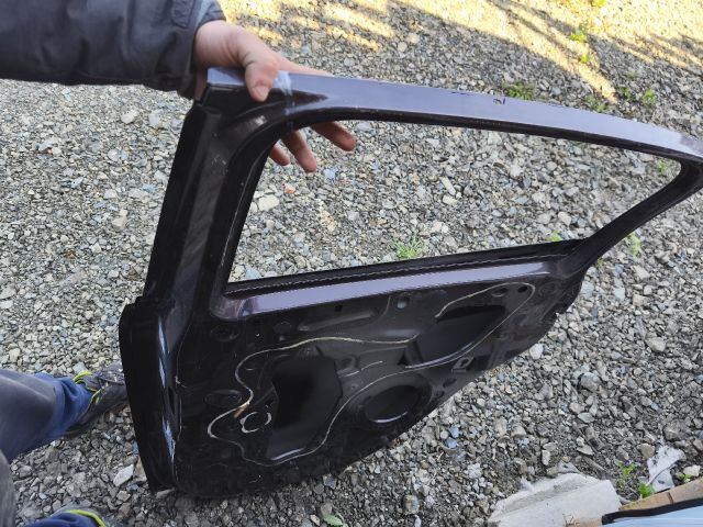 bontott PEUGEOT 208 Jobb hátsó Ajtó (Üres lemez)