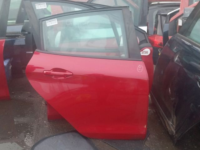 bontott PEUGEOT 208 Jobb hátsó Ajtó (Üres lemez)