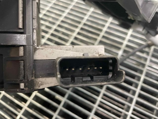 bontott PEUGEOT 208 Jobb hátsó Ajtózár