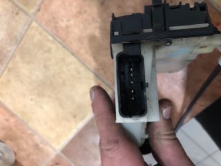 bontott PEUGEOT 208 Jobb hátsó Ajtózár