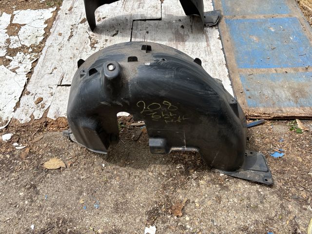 bontott PEUGEOT 208 Jobb hátsó Dobbetét (Kerékjárati, Műanyag)