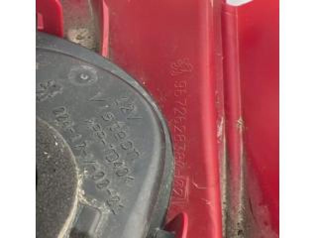 bontott PEUGEOT 208 Jobb Külső Hátsó Lámpa