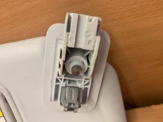 bontott PEUGEOT 208 Jobb Napellenző