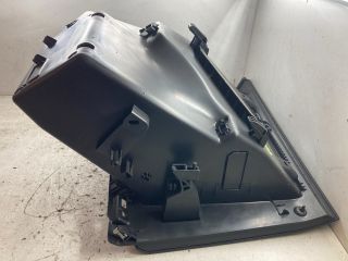 bontott PEUGEOT 208 Kesztyűtartó