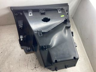 bontott PEUGEOT 208 Kesztyűtartó