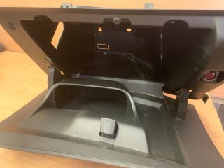 bontott PEUGEOT 208 Kesztyűtartó