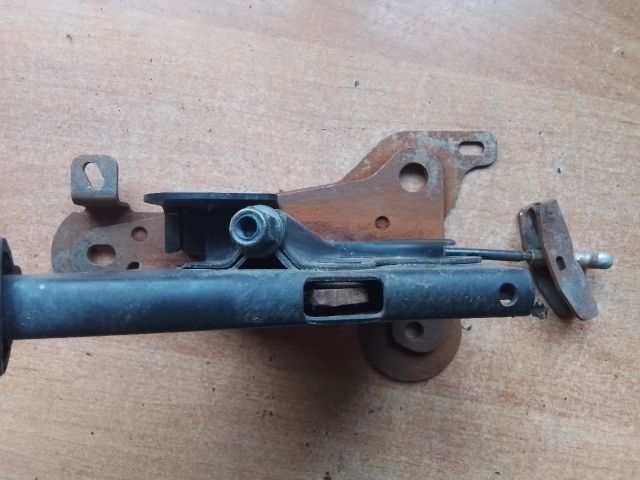 bontott PEUGEOT 208 Kézifék Kar