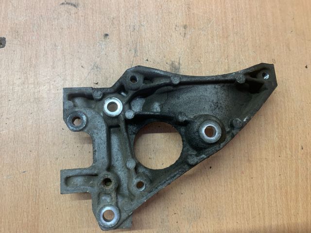 bontott PEUGEOT 208 Klímakompresszor Tartó Bak