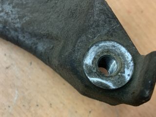 bontott PEUGEOT 208 Klímakompresszor Tartó Bak