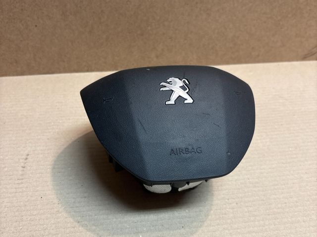 bontott PEUGEOT 208 Kormánylégzsák