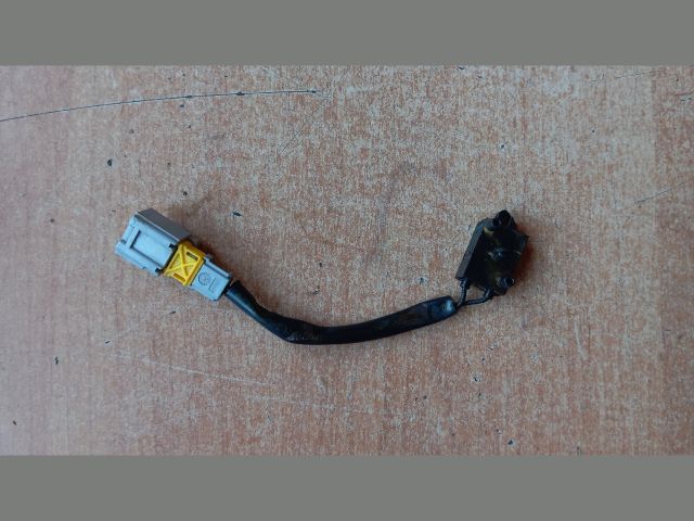 bontott PEUGEOT 208 Kuplung Pedál Kapcsoló