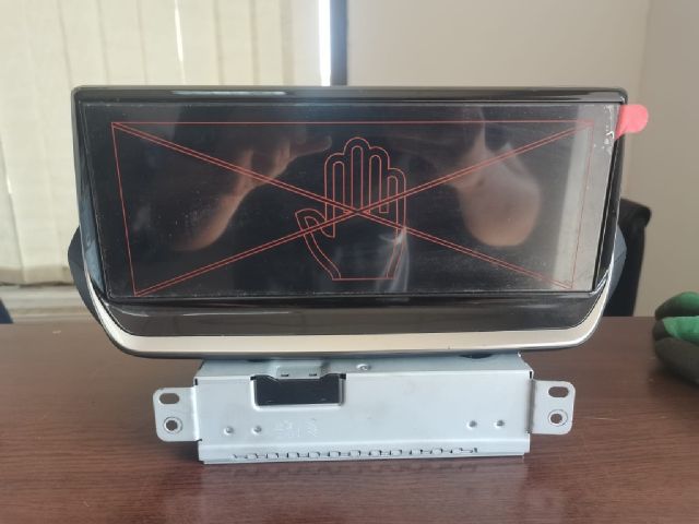 bontott PEUGEOT 208 Navigációs Fejegység