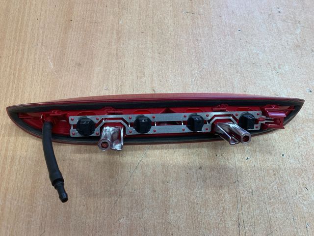 bontott PEUGEOT 208 Pótféklámpa