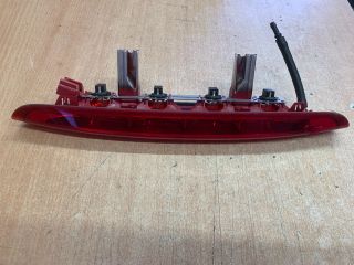 bontott PEUGEOT 208 Pótféklámpa