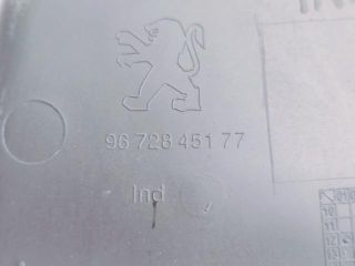 bontott PEUGEOT 208 Tartó Bak