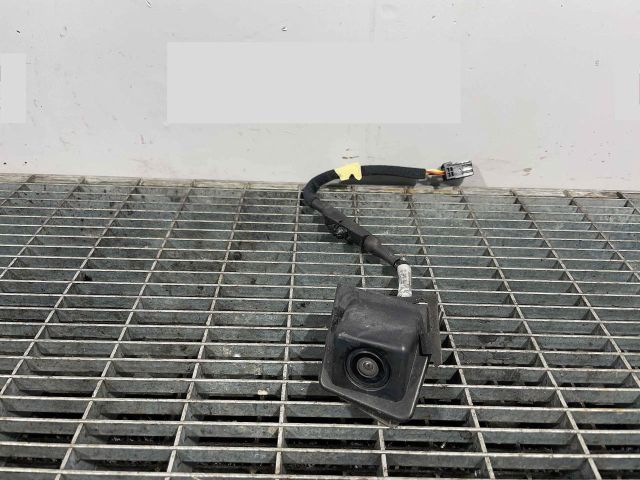 bontott PEUGEOT 208 Tolatókamera