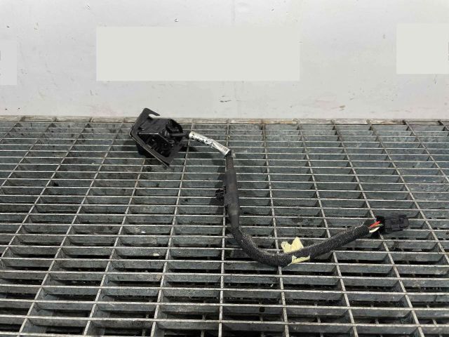 bontott PEUGEOT 208 Tolatókamera