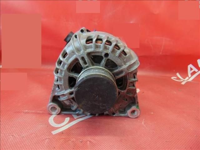 bontott PEUGEOT 3008 Generátor