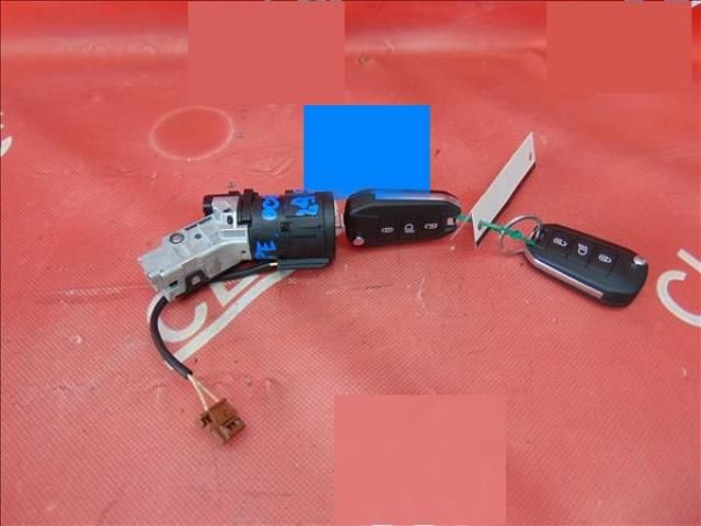 bontott PEUGEOT 3008 Gyújtáskapcsoló