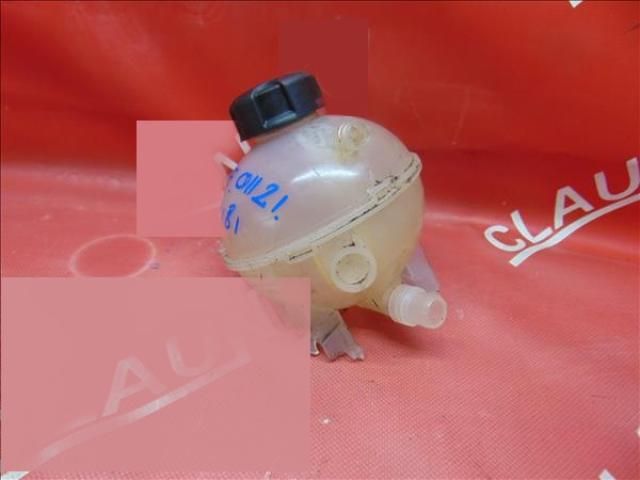 bontott PEUGEOT 3008 Kiegyenlítő Tartály