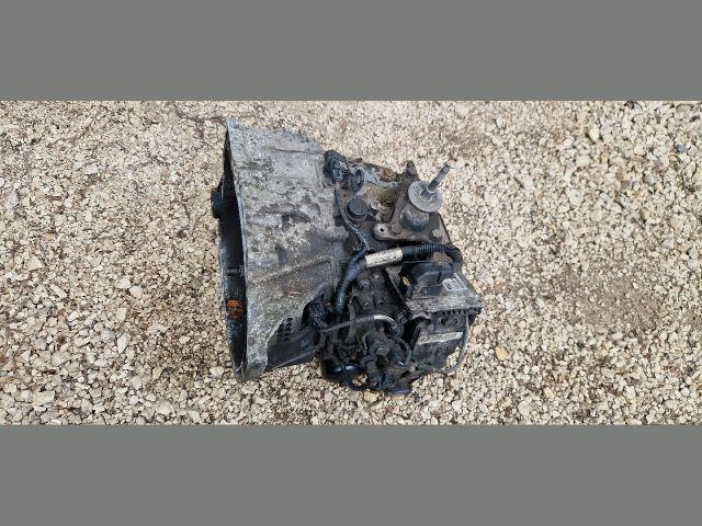 bontott PEUGEOT 3008 Automata Váltó