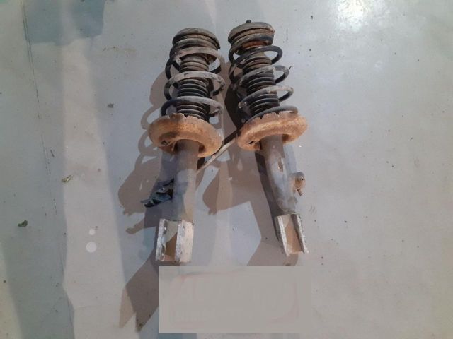 bontott PEUGEOT 3008 Bal első Gólyaláb (Lengécsillapító, Rugó)