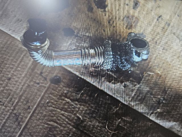 bontott PEUGEOT 3008 EGR Hűtő Cső