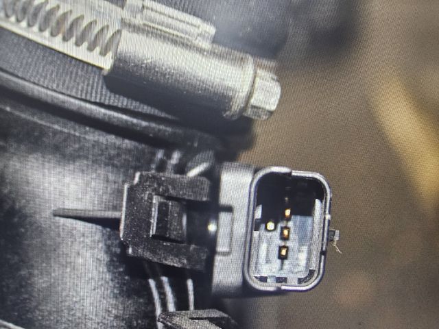 bontott PEUGEOT 3008 Fojtószelep (Elektromos)