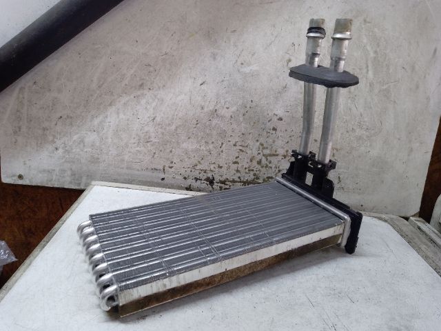 bontott PEUGEOT 3008 Fűtőradiátor