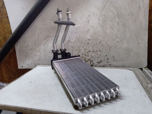 bontott PEUGEOT 3008 Fűtőradiátor