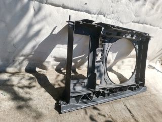 bontott PEUGEOT 3008 Hűtőventilátor Keret