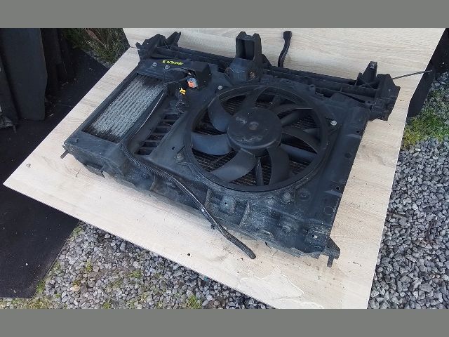 bontott PEUGEOT 3008 Komplett Homlokfal (Részeivel)