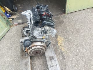 bontott PEUGEOT 3008 Motor (Fűzött blokk hengerfejjel)