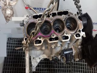 bontott PEUGEOT 3008 Motor (Fűzött blokk hengerfejjel)