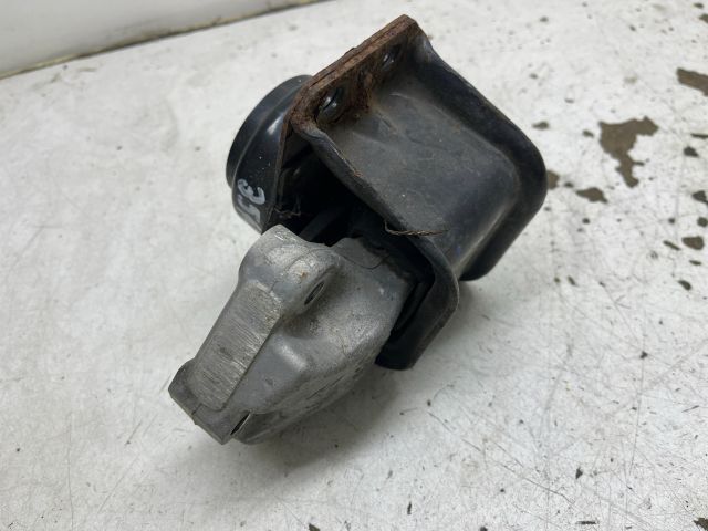 bontott PEUGEOT 3008 Motor Tartó Bak (Pozíciófüggetlen)