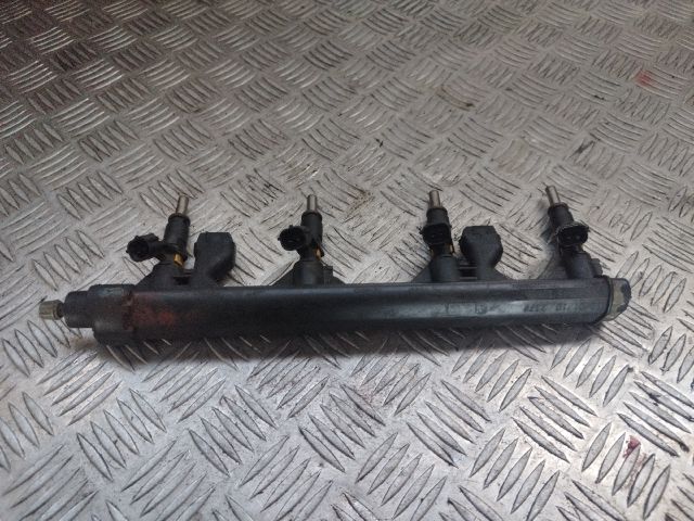 bontott PEUGEOT 3008 Porlasztó (1 db)