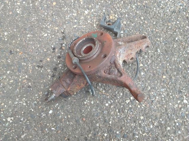 bontott PEUGEOT 3008 Bal első Csonkállvány Kerékaggyal