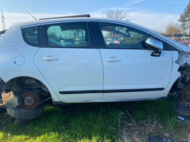 bontott PEUGEOT 3008 Automata Váltó Elektronika