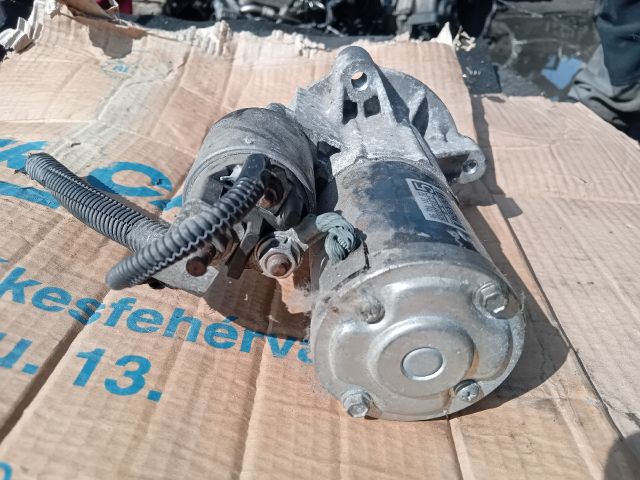 bontott PEUGEOT 3008 Önindító