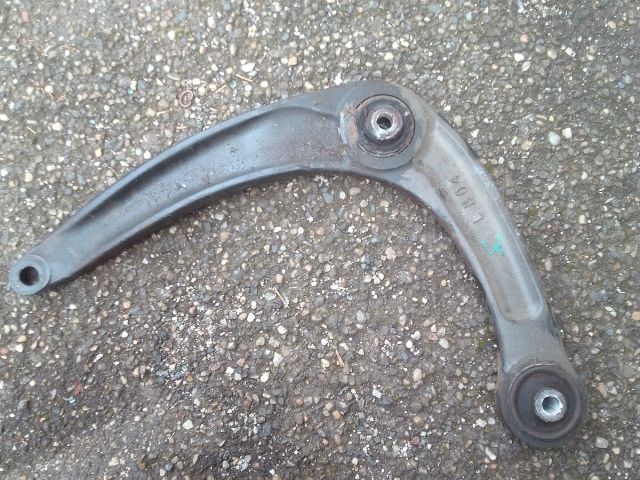 bontott PEUGEOT 3008 Jobb első Lengőkar